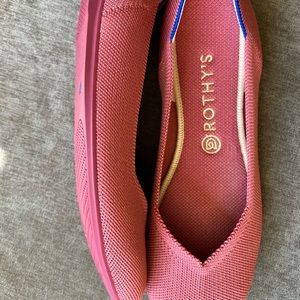 Rothy’s round toe flats